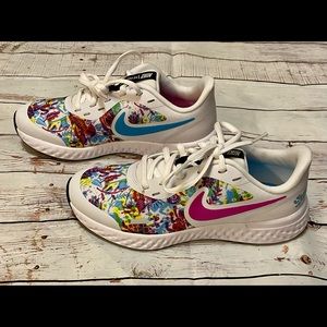 Nike Revolution 5 Girls' Running Shoe